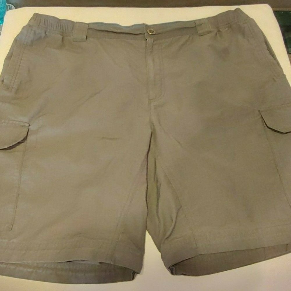 Columbia Men's Cargo Shorts Grey 30L Size XL